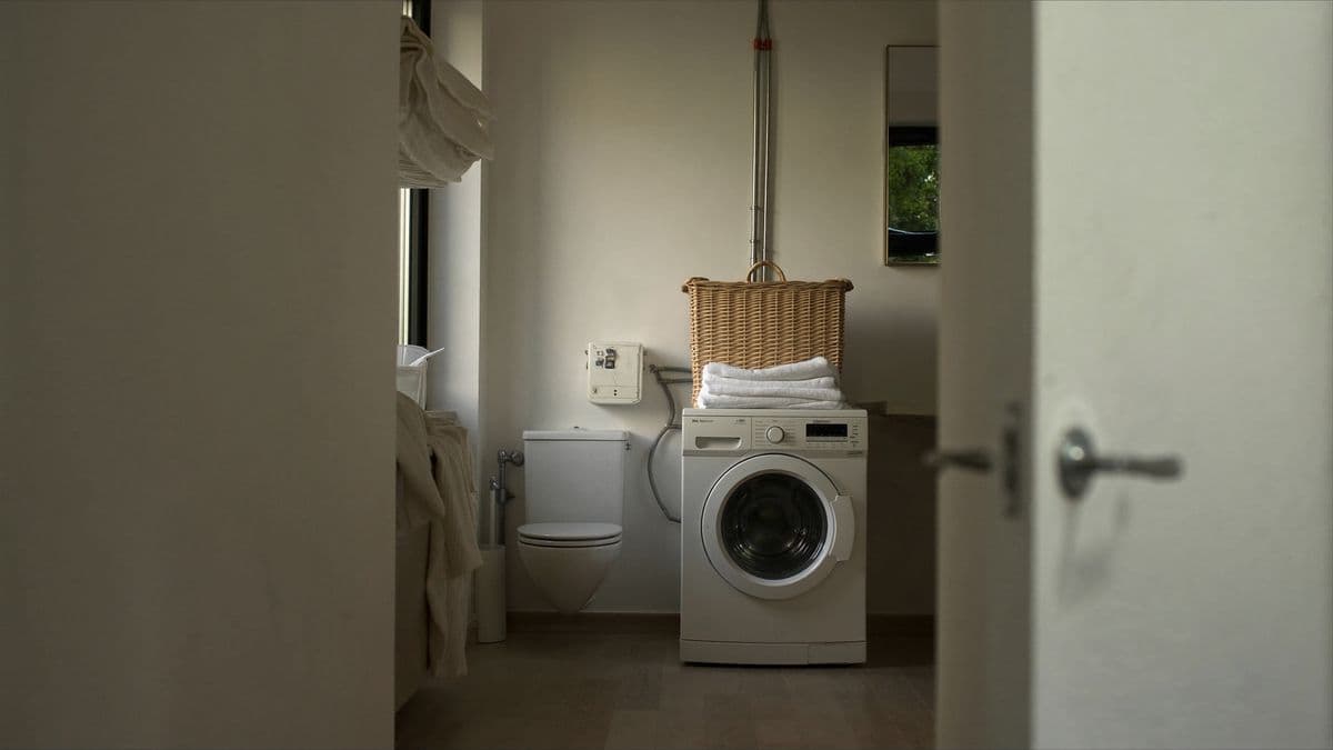 Wasmachine in de bijkeuken